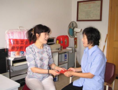 工會幫扶將“送溫暖”活動繼續(xù)深入持久